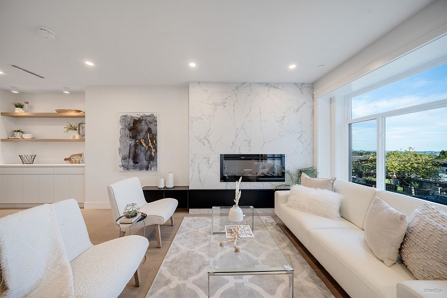 1167 E 63rd Avenue Vancouver, BC - 3