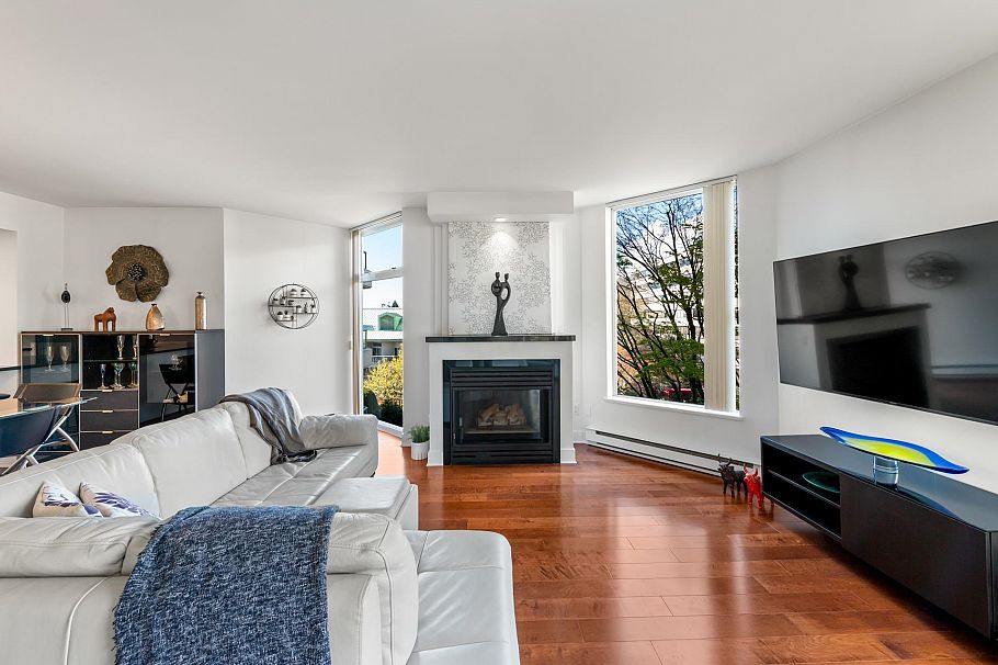 302 168 Chadwick Court North Vancouver, BC - 12