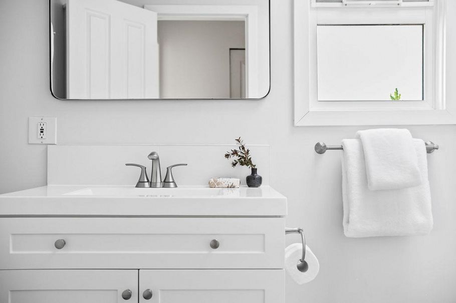 26 230 W 15th Street North Vancouver, BC - 22