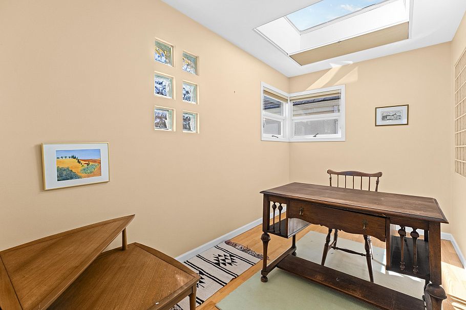 4367 W 15th Avenue Vancouver, BC - 31