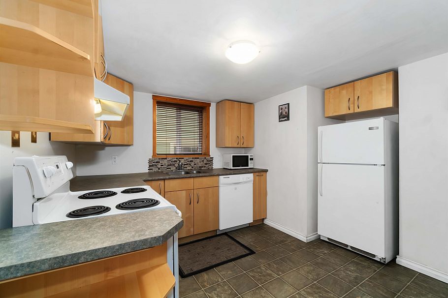 6319 Sophia Street Vancouver, BC - 27