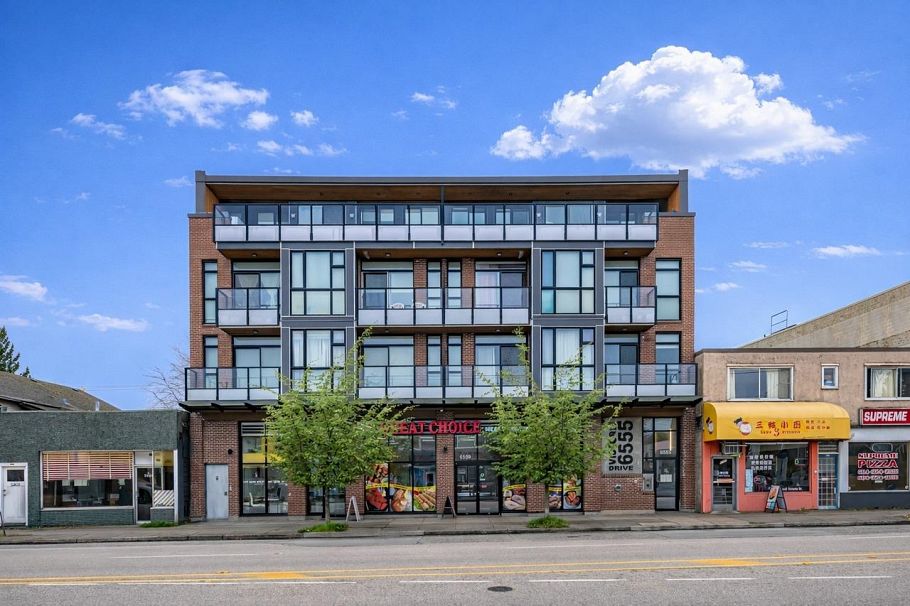 PH01 6555 Victoria Drive Vancouver, BC - 1