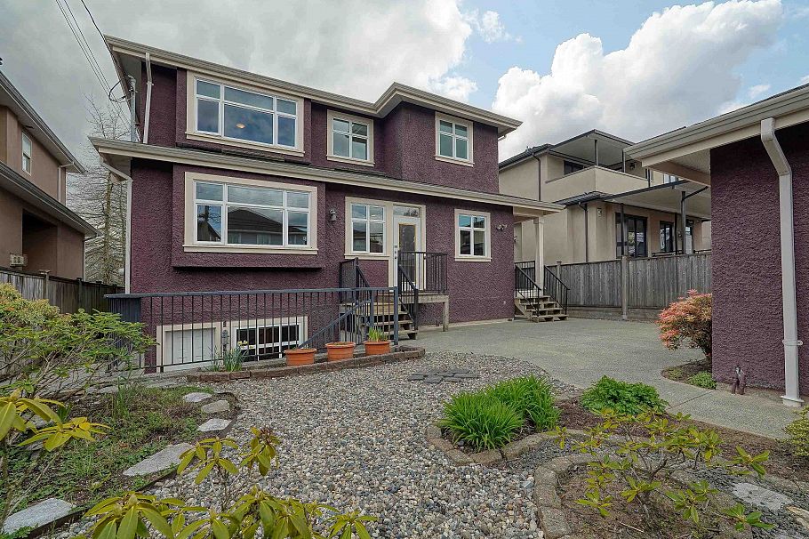 2761 E 53rd Avenue Vancouver, BC - 34