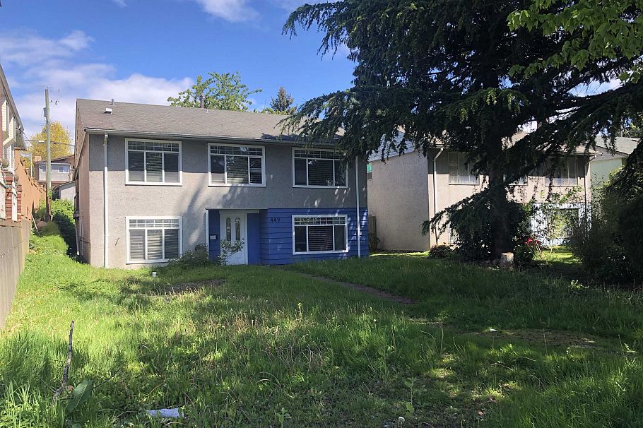 449 SE Marine Drive Vancouver, BC - 2