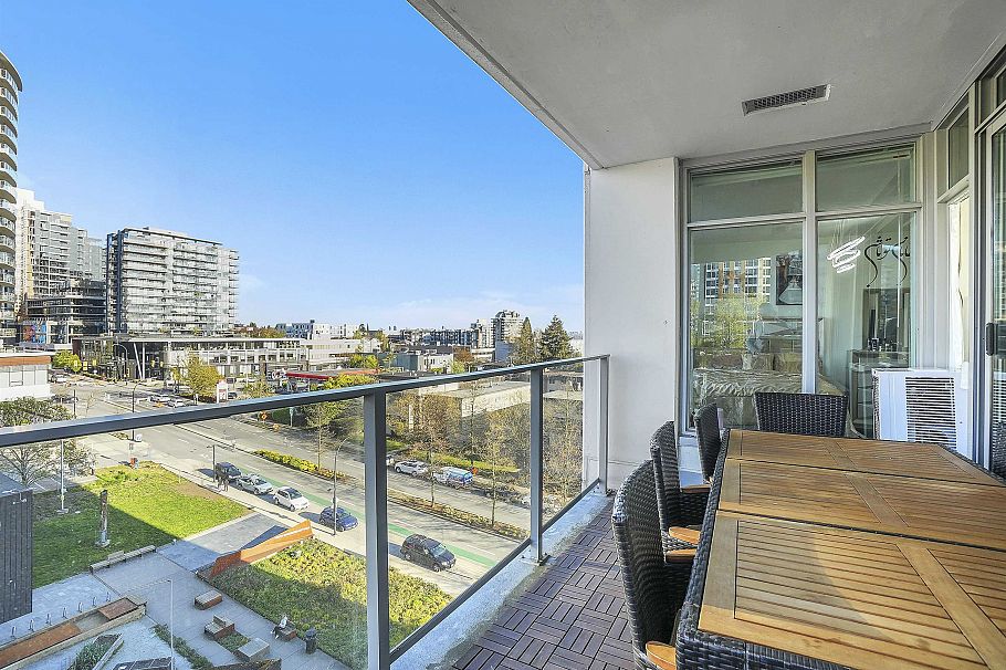 802 158 W 13th Street North Vancouver, BC - 23