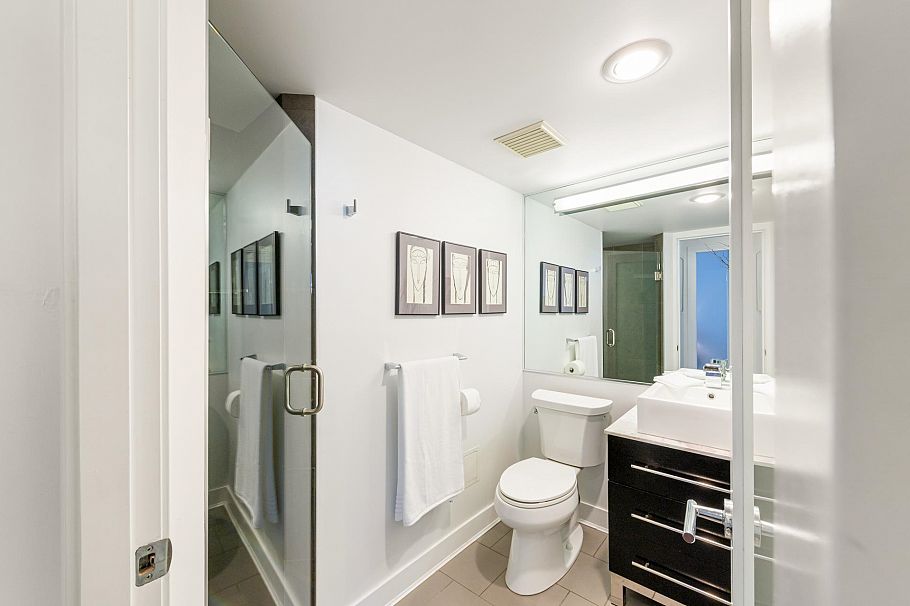 302 168 Chadwick Court North Vancouver, BC - 18