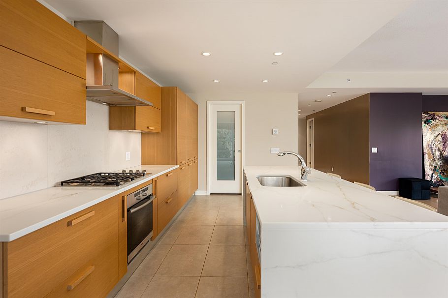 403 5838 Berton Avenue Vancouver, BC - 11