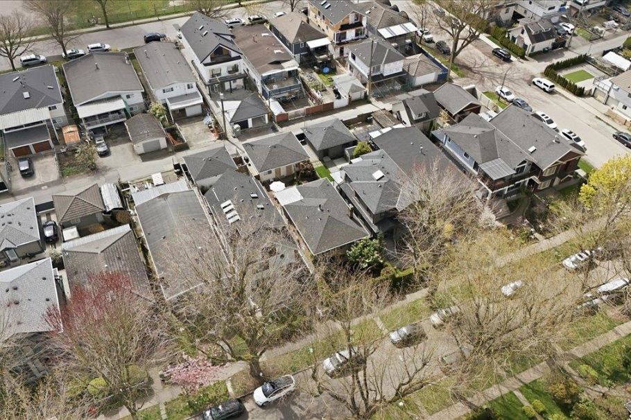 840 E 38th Avenue Vancouver, BC - 35