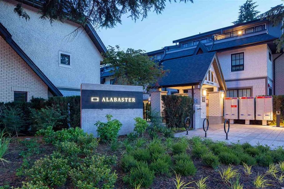 7893 Oak Street Vancouver, BC - 1