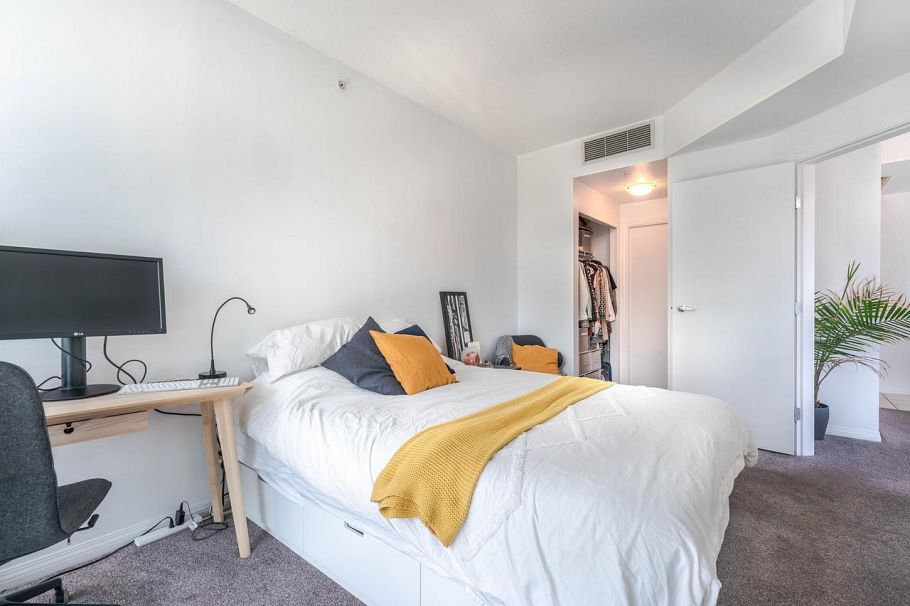 401 138 E Esplanade North Vancouver, BC - 11