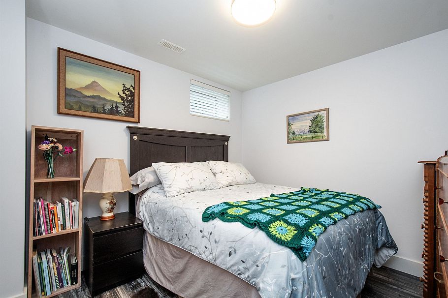 2551 Hyannis Point North Vancouver, BC - 39