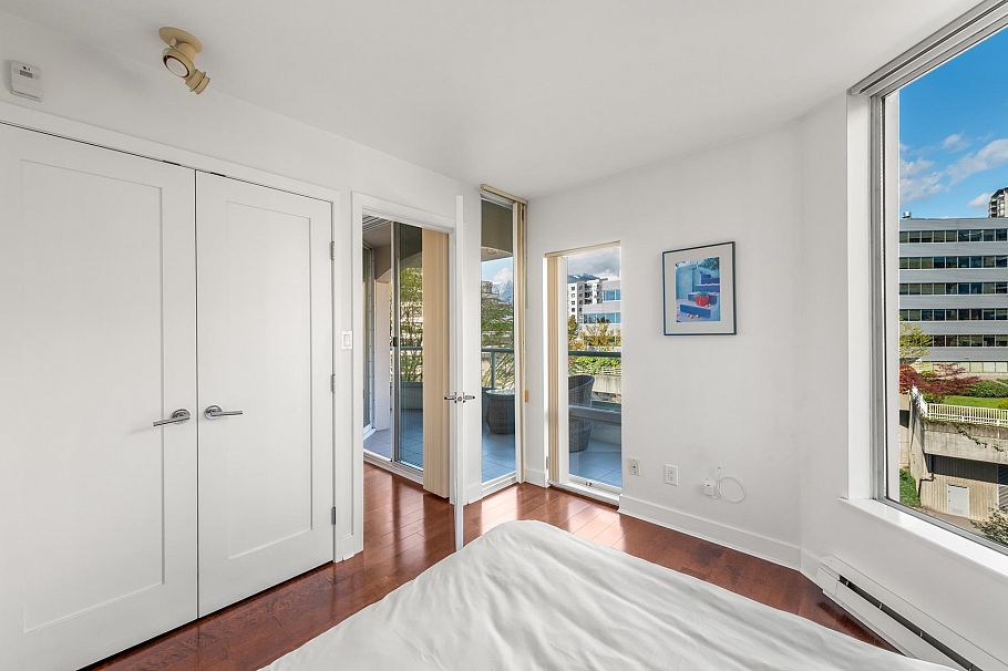 302 168 Chadwick Court North Vancouver, BC - 27