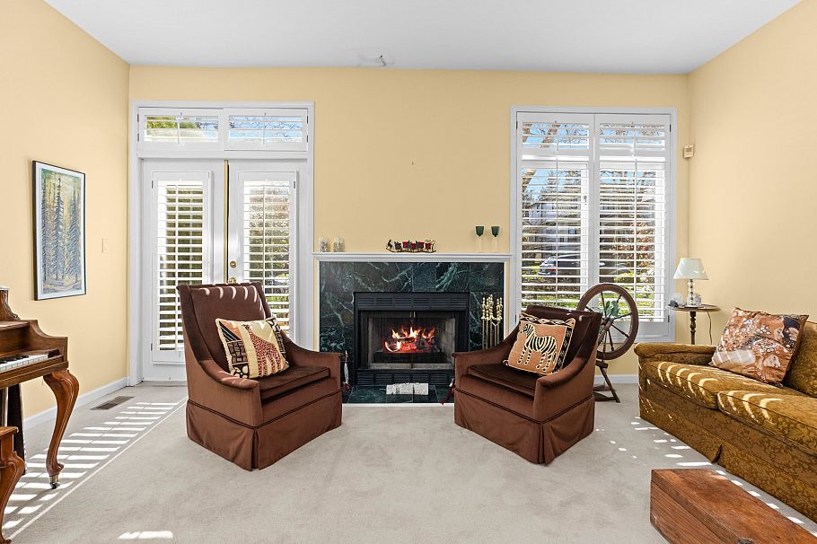 4367 W 15th Avenue Vancouver, BC - 10