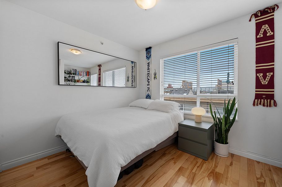 303 2688 Watson Street Vancouver, BC - 17