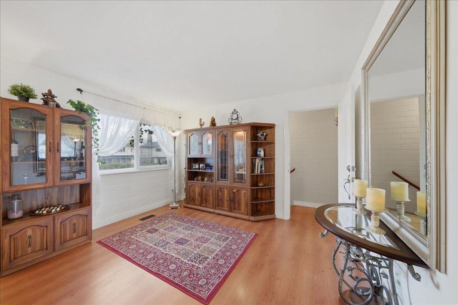 840 E 38th Avenue Vancouver, BC - 7