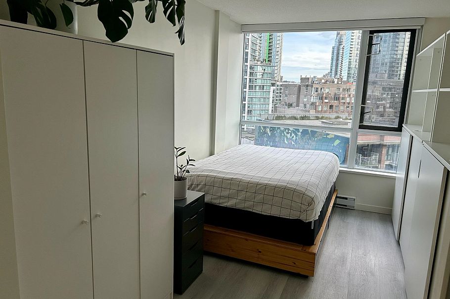 809 1212 Howe Street Vancouver, BC - 10