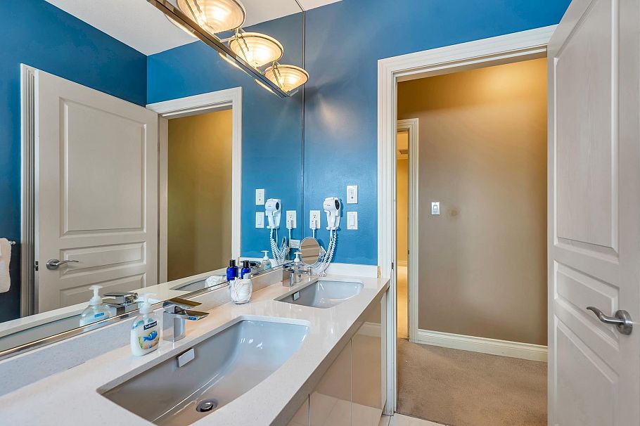 5062 Granville Street Vancouver, BC - 29