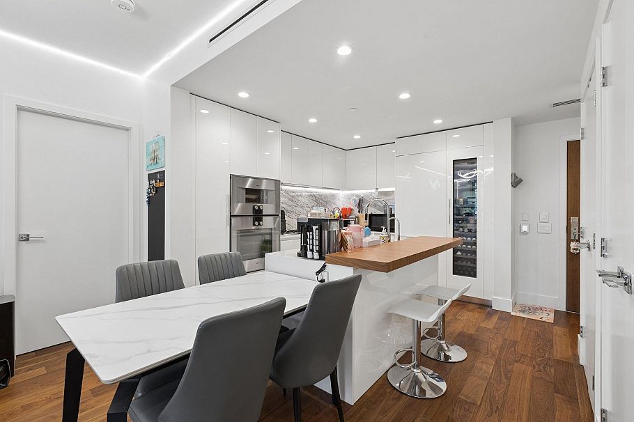 203 7428 Alberta Street Vancouver, BC - 7