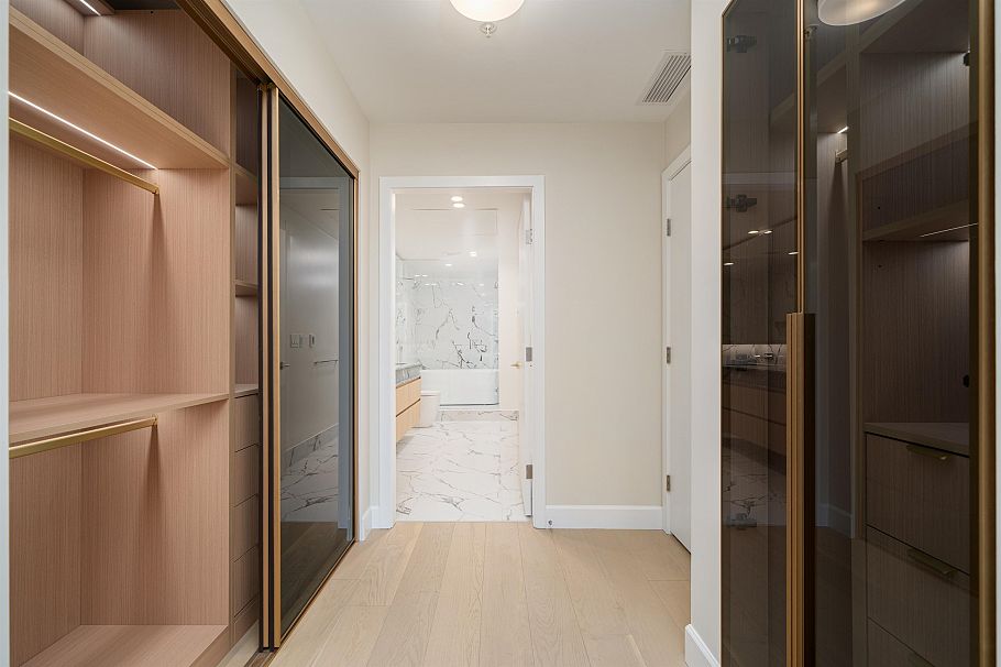 303 3668 W 10th Avenue Vancouver, BC - 21