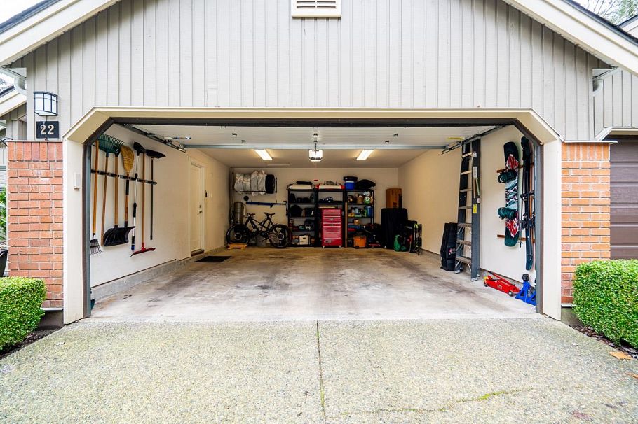 22 4055 Indian River Drive North Vancouver, BC - 26