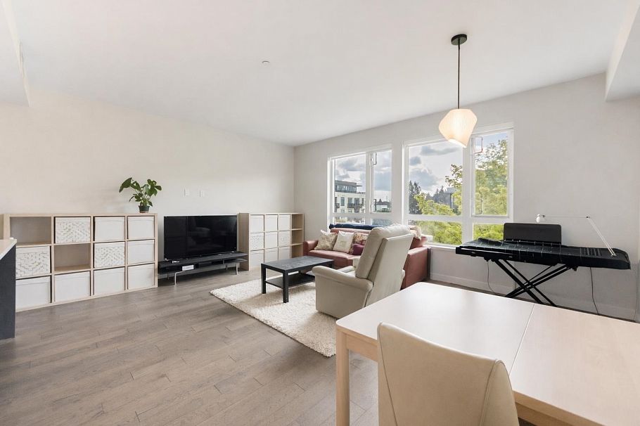 308 4080 Yukon Street Vancouver, BC - 5