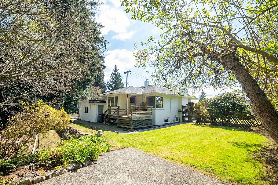 3894 Sunnycrest Drive North Vancouver, BC - 25