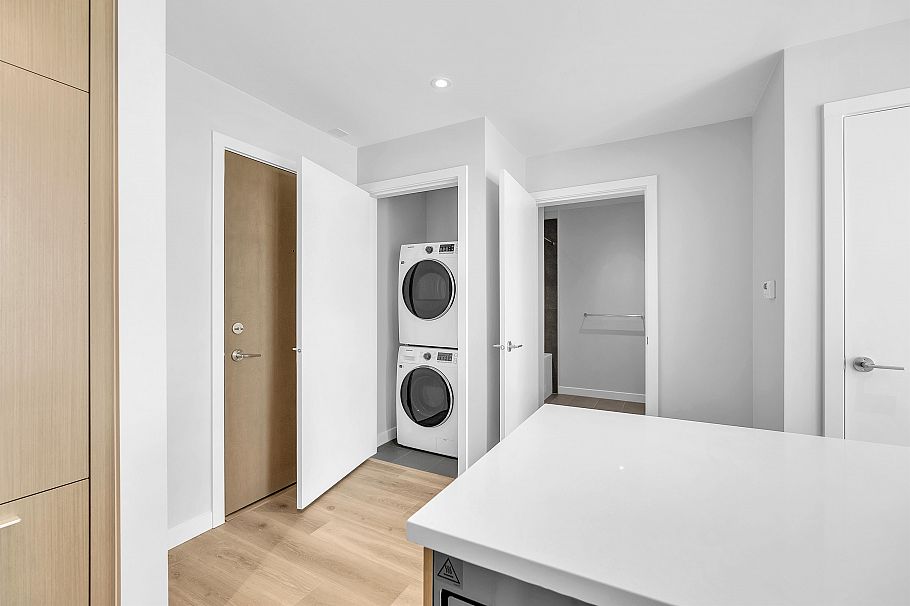 605 110 E 17TH STREET, North Vancouver BC V7L 0K4 North Vancouver, BC - 7