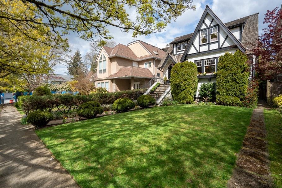 3771 W 31st Avenue Vancouver, BC - 29