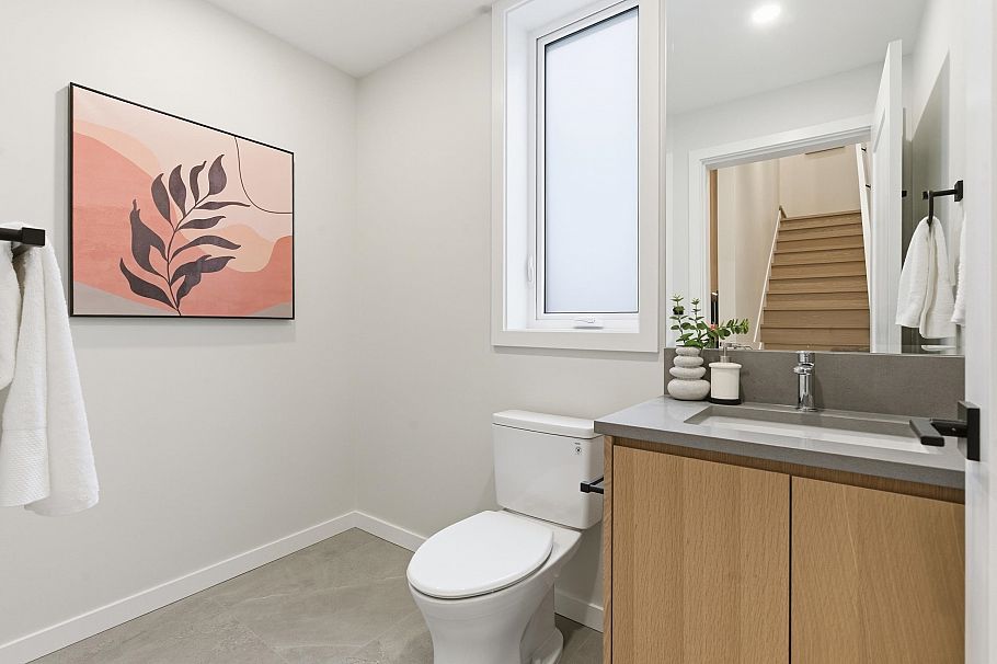 2 2091 E 20th Avenue Vancouver, BC - 16