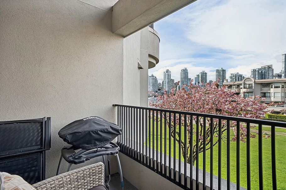 311 1869 Spyglass Place Vancouver, BC - 13