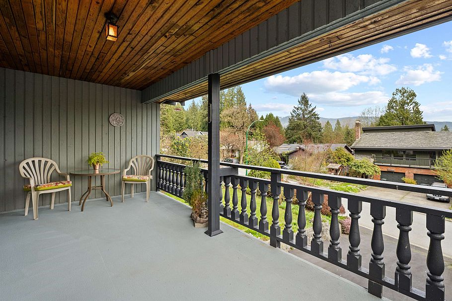 3563 Sykes Road North Vancouver, BC - 23