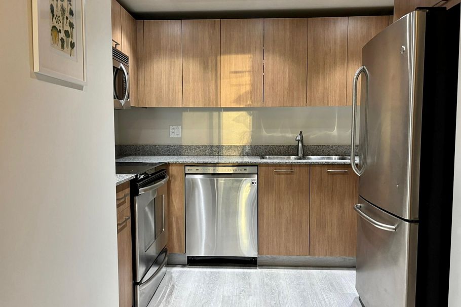 809 1212 Howe Street Vancouver, BC - 14
