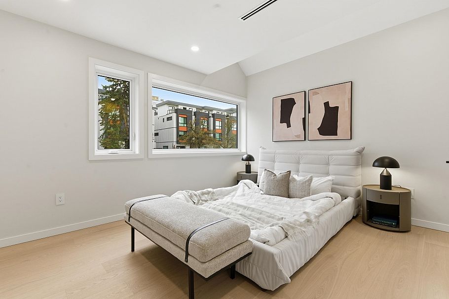 2 2091 E 20th Avenue Vancouver, BC - 17