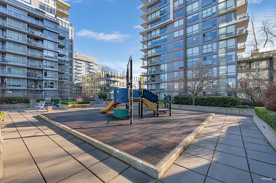 909 1708 Columbia Street Vancouver, BC - 26