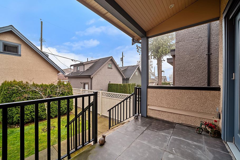 8068 Haig Street Vancouver, BC - 24