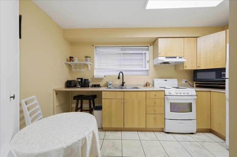 840 E 38th Avenue Vancouver, BC - 19