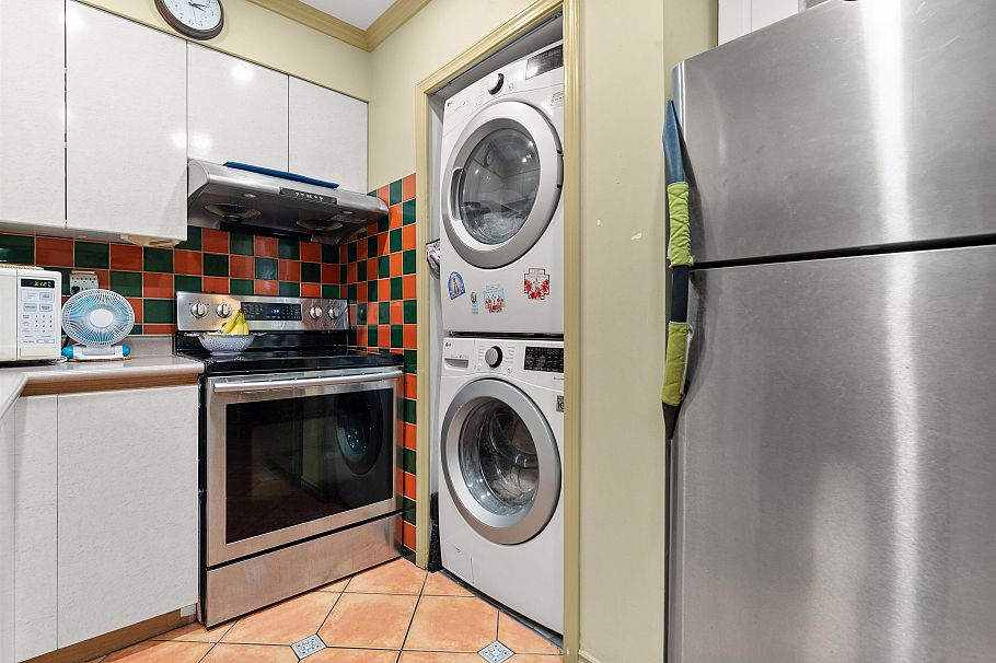 308 1823 E Georgia Street Vancouver, BC - 19