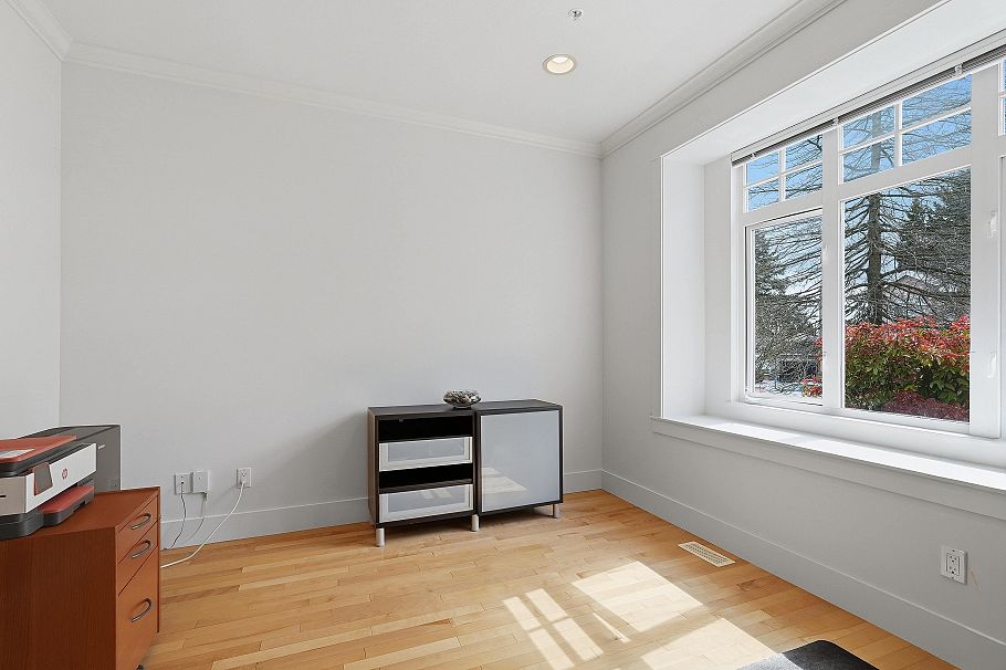 2761 E 53rd Avenue Vancouver, BC - 16