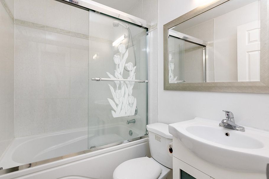 2085 Waverley Avenue Vancouver, BC - 38