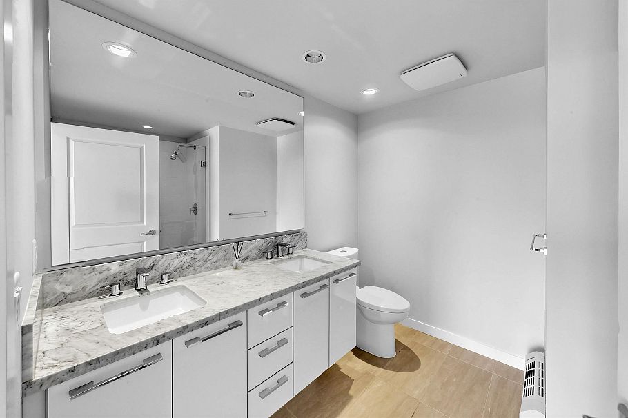 901 3281 E Kent Avenue North Vancouver, BC - 6