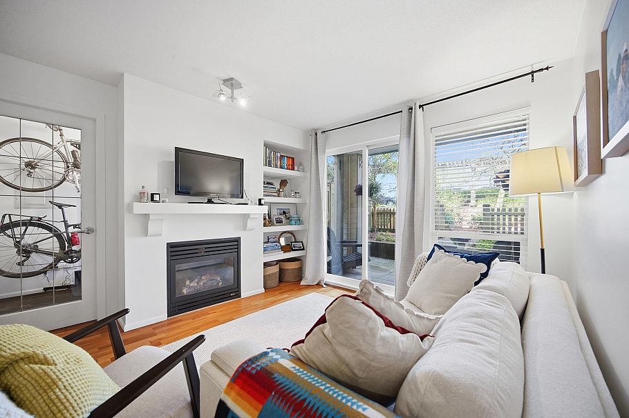 155 1100 E 29th Street North Vancouver, BC - 11