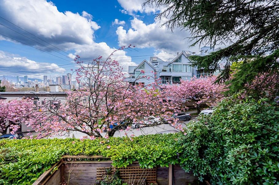 209 2211 W 2nd Avenue Vancouver, BC - 24