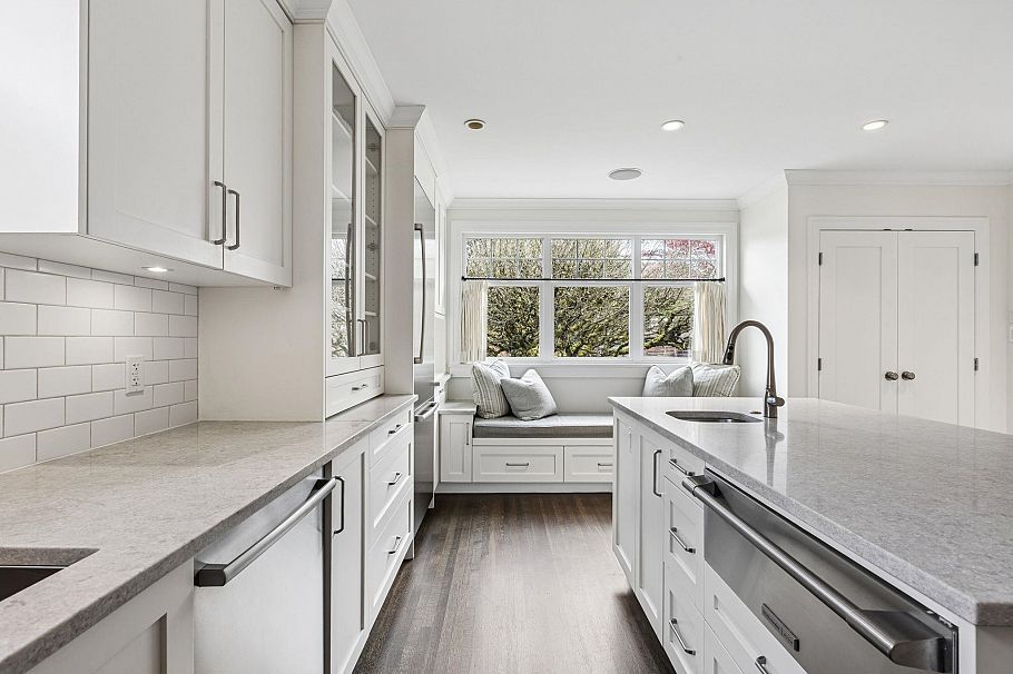 2859 W 33rd Avenue Vancouver, BC - 5