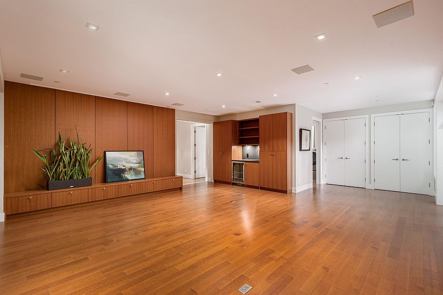 5961 Churchill Street Vancouver, BC - 30