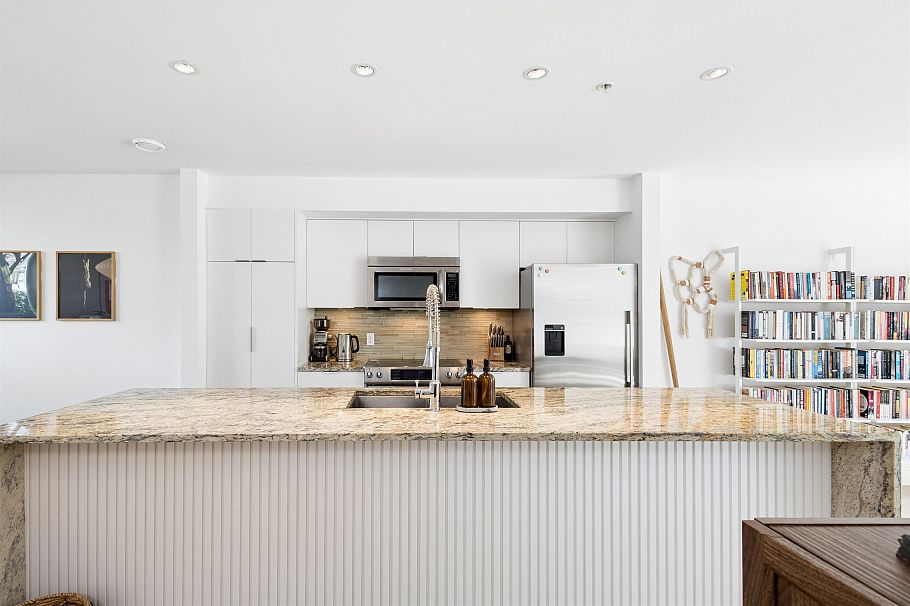 2 265 E 8th Street North Vancouver, BC - 10