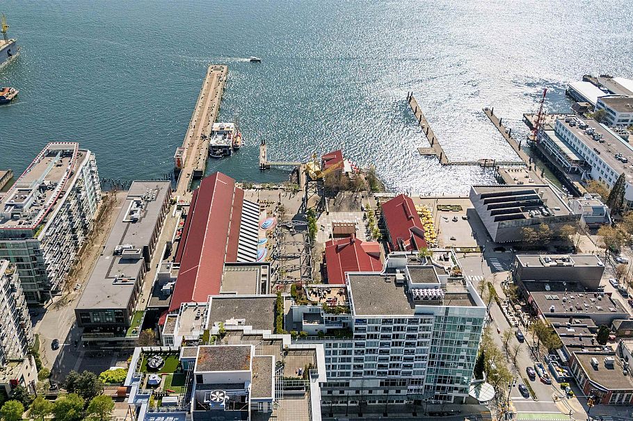 2 265 E 8th Street North Vancouver, BC - 38