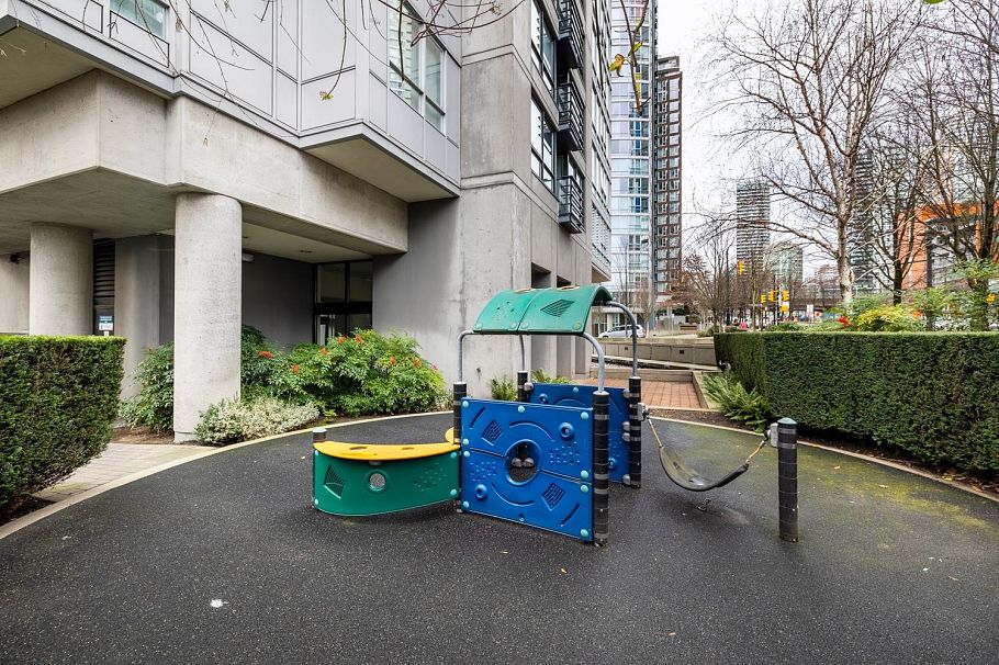 2706 1438 Richards Street Vancouver, BC - 37