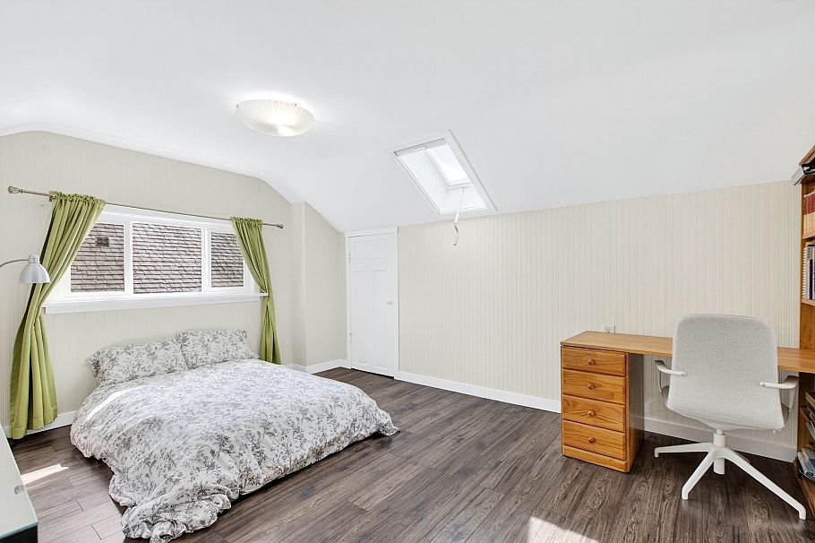 2975 W 8th Avenue Vancouver, BC - 20