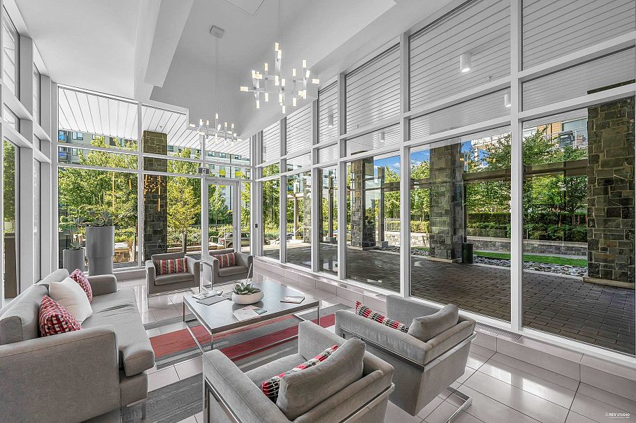 901 3281 E Kent Avenue North Vancouver, BC - 17