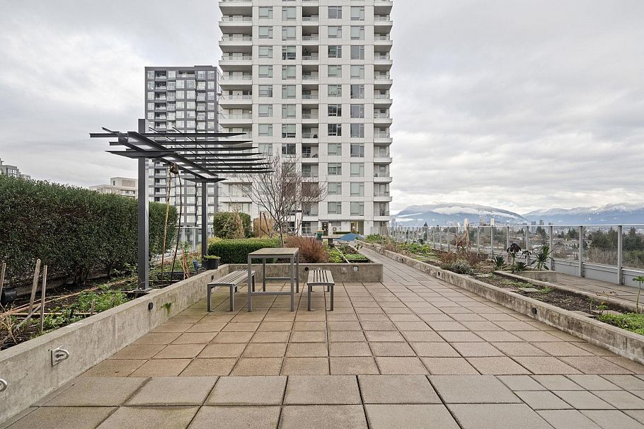 317 5665 Boundary Road Vancouver, BC - 8